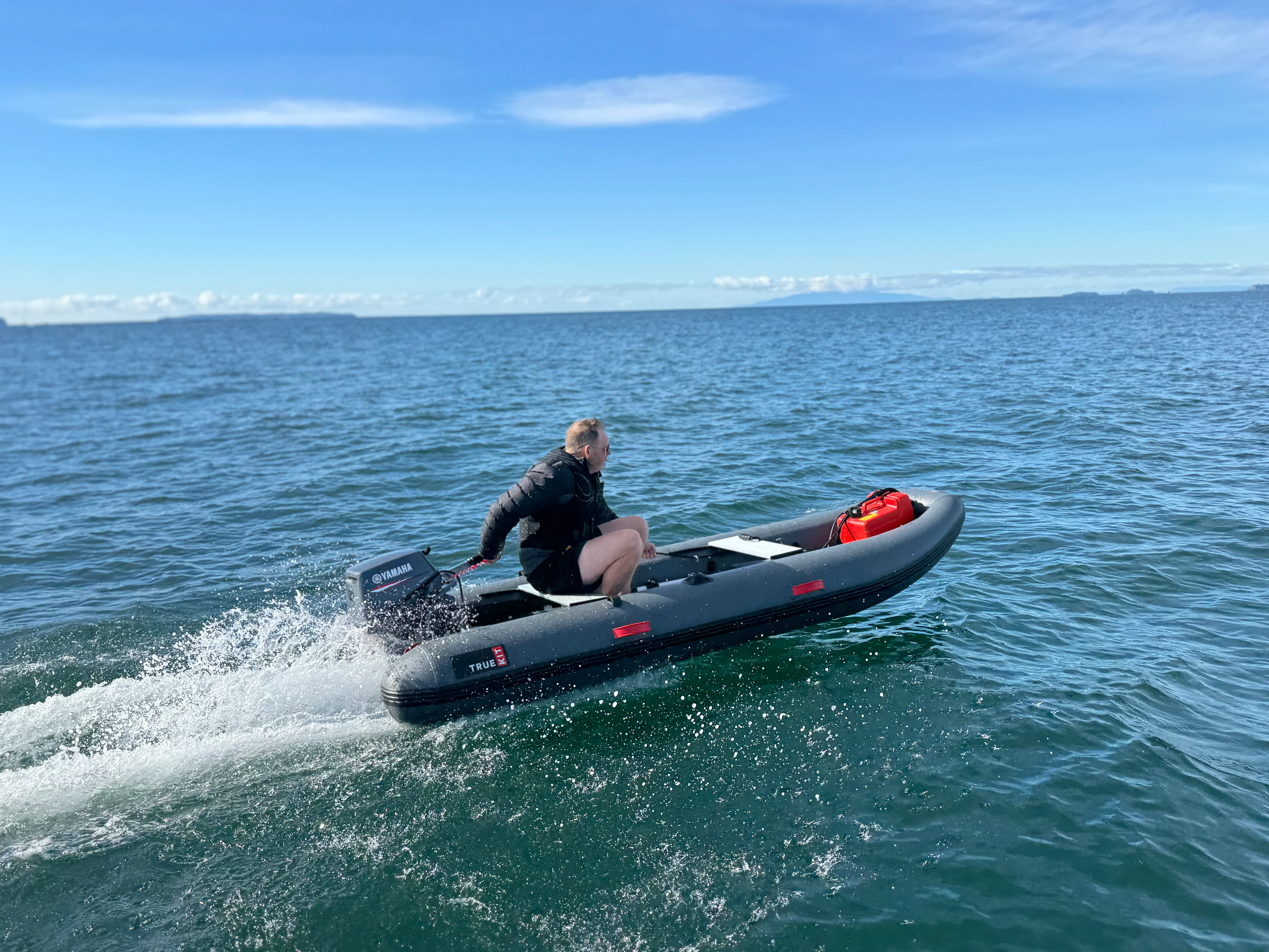 True Kit Tactician - Stealth Edition - Inflatable Fishing Kayak 3.5m - Image 6